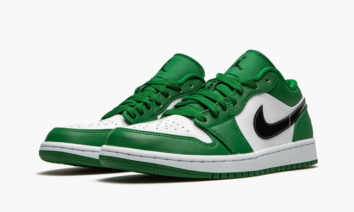 Air Jordan 1 Low Pine Green Sneakers