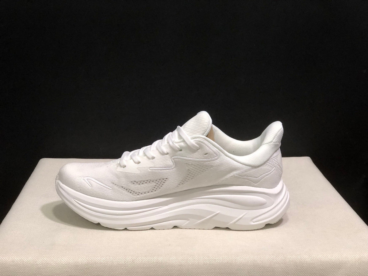 HOKA ONE ONE Clifton 10 Running Shoes